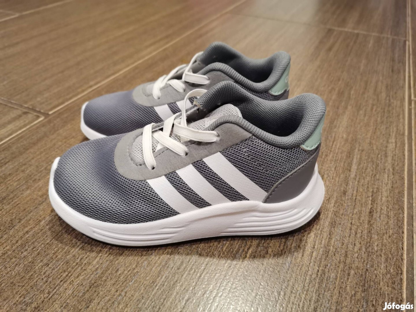 Adidas cipő, 24-es. Új!!