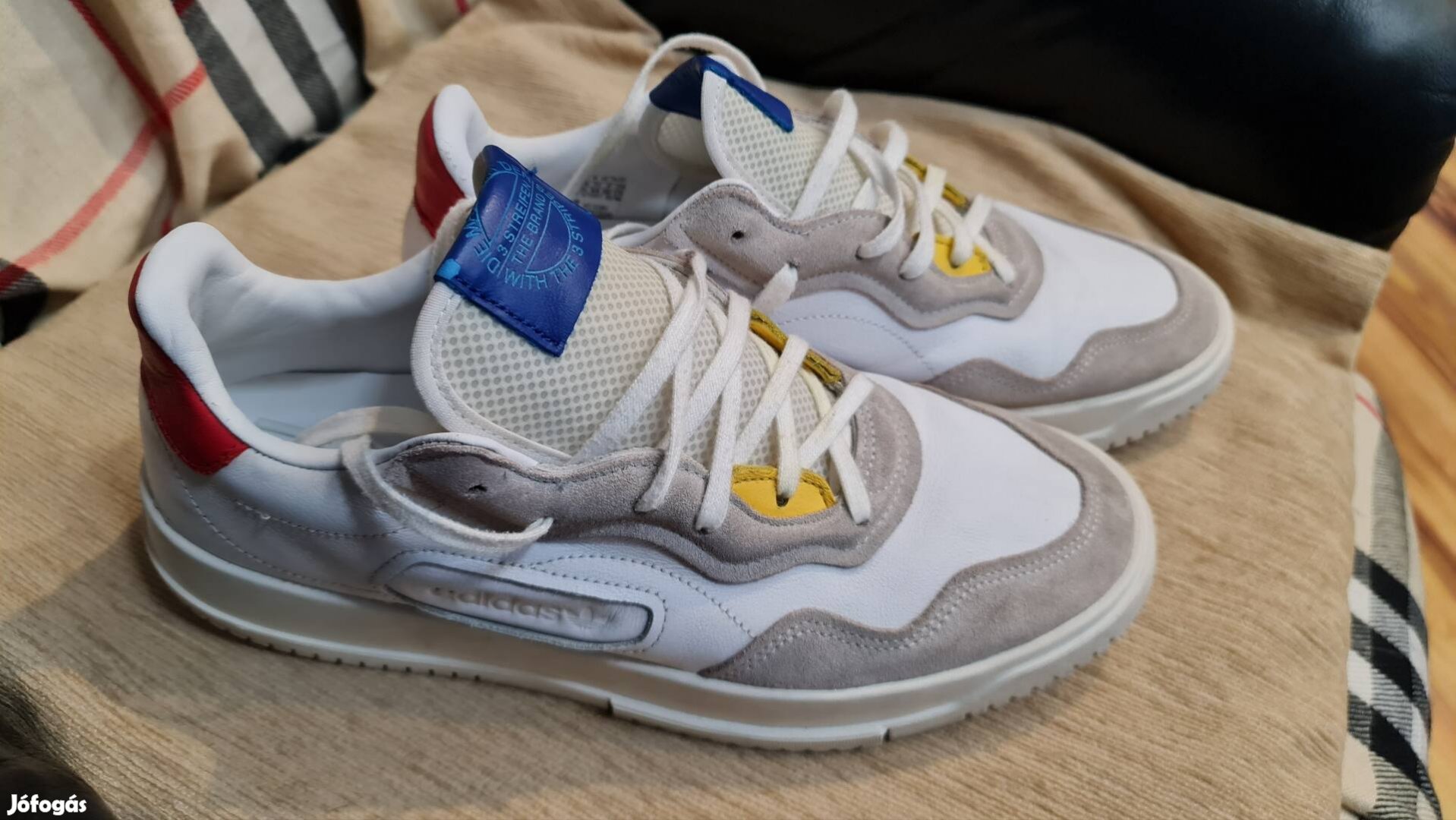 Adidas cipő (44) eladó!