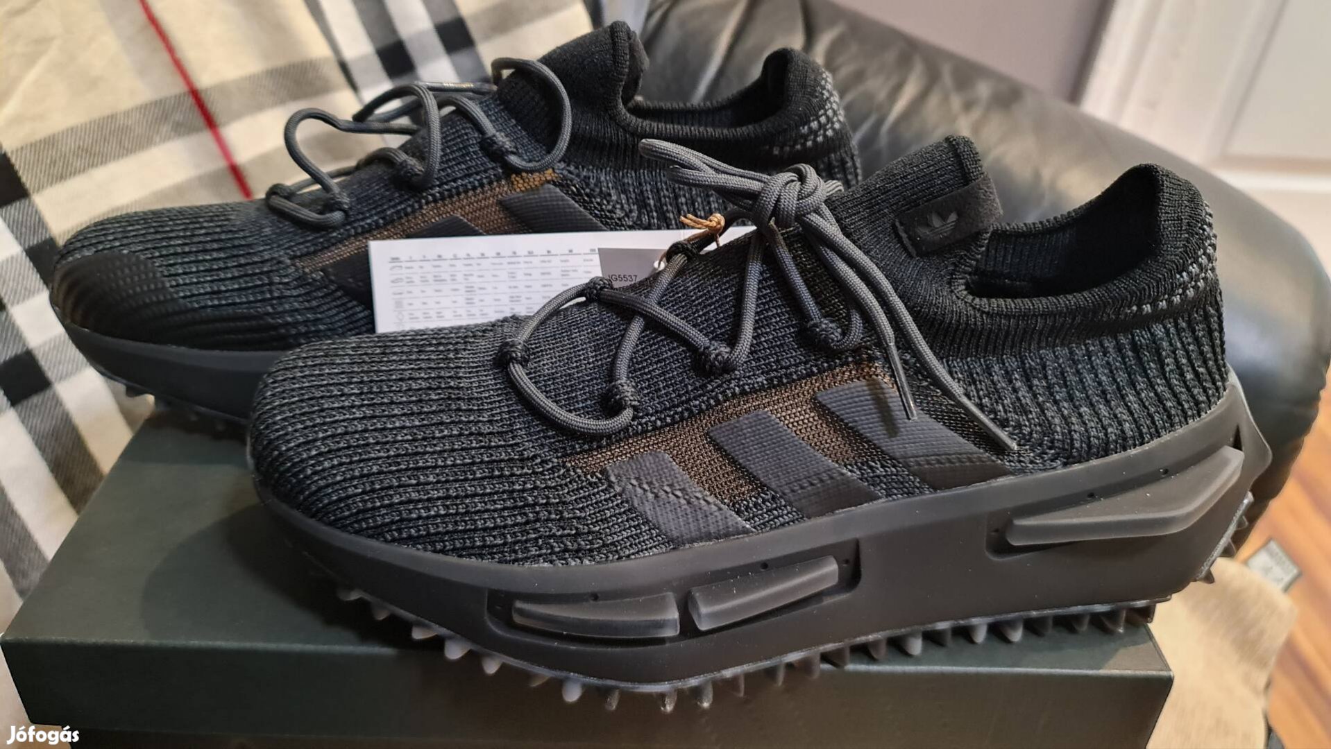 Adidas cipő (Új) (44) eladó!
