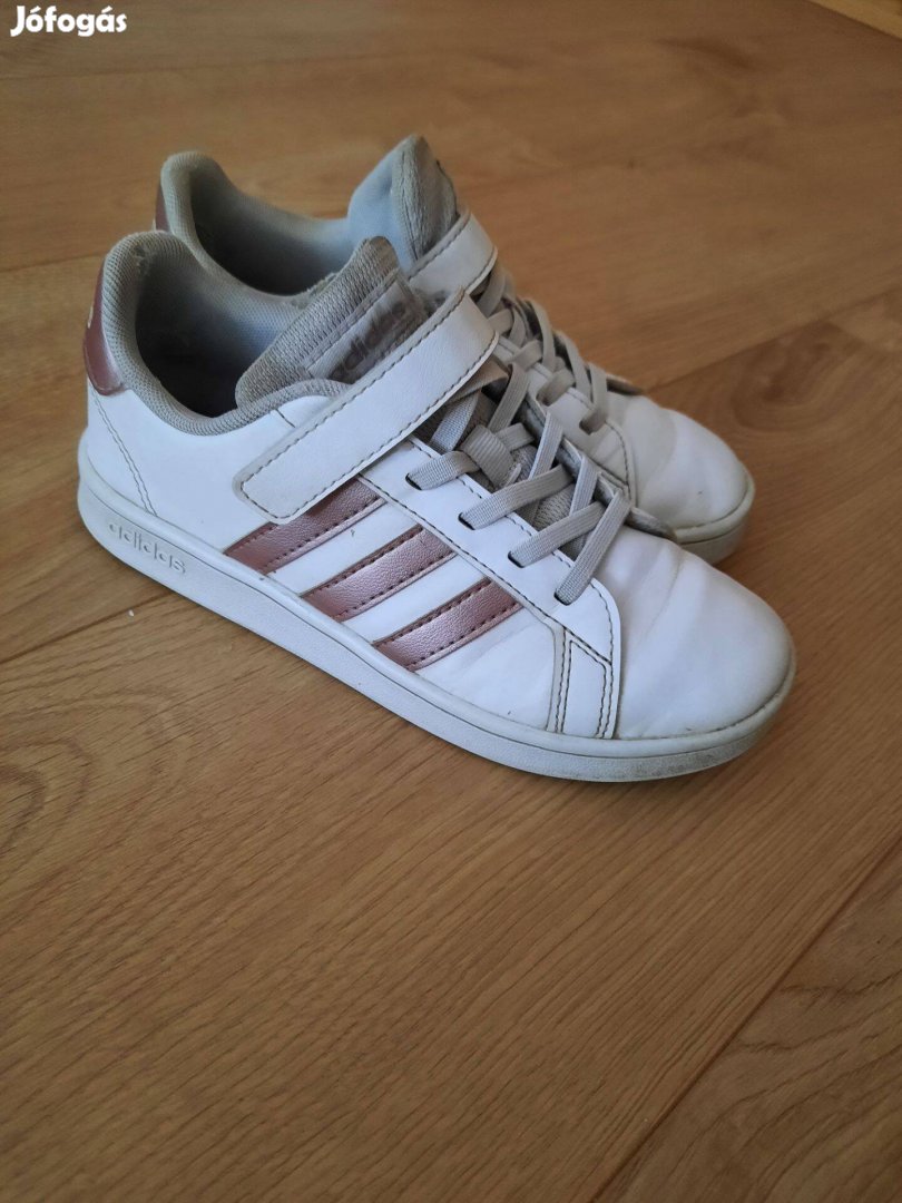 Adidas cipő, méret: 33