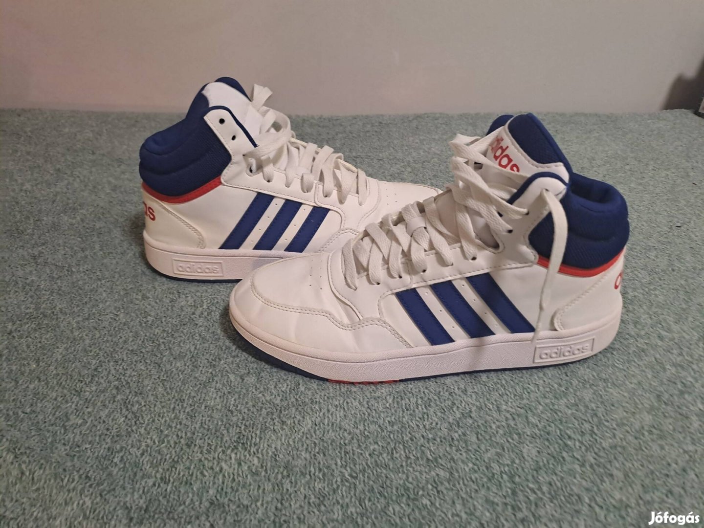 Adidas cipő, szinte új, 40- es