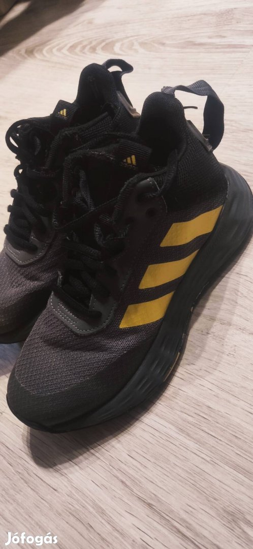 Adidas cipő gyerek 33/34