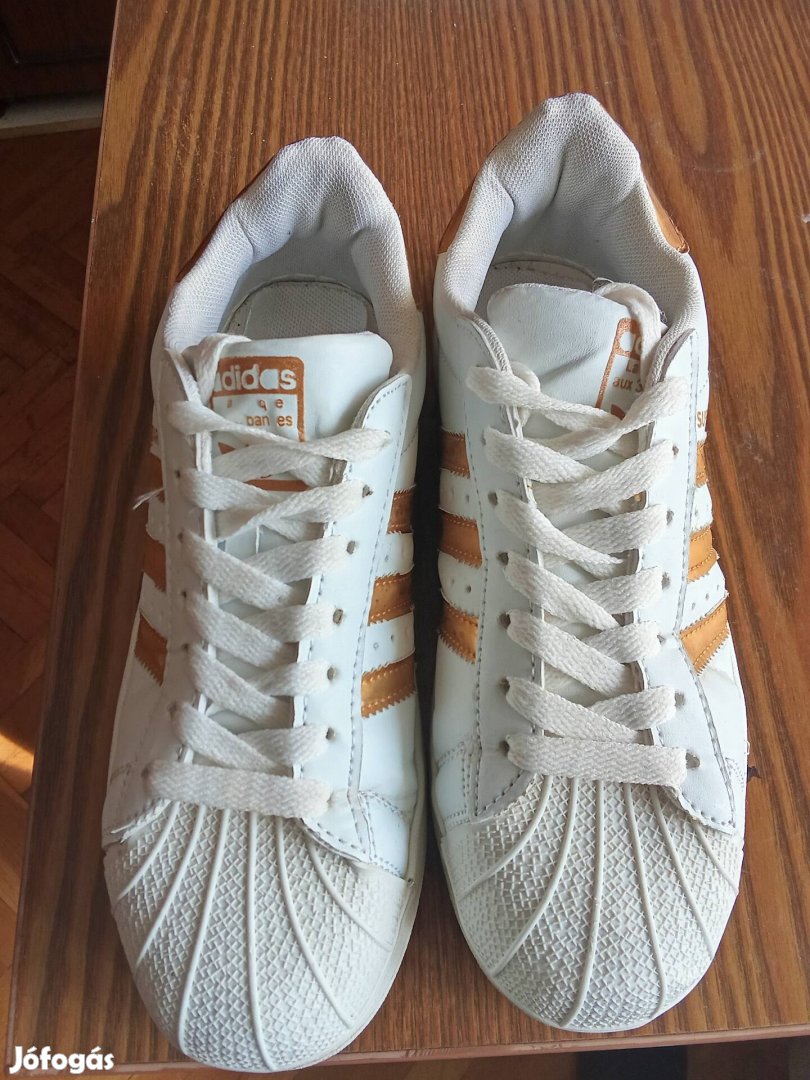 Adidas cipő új