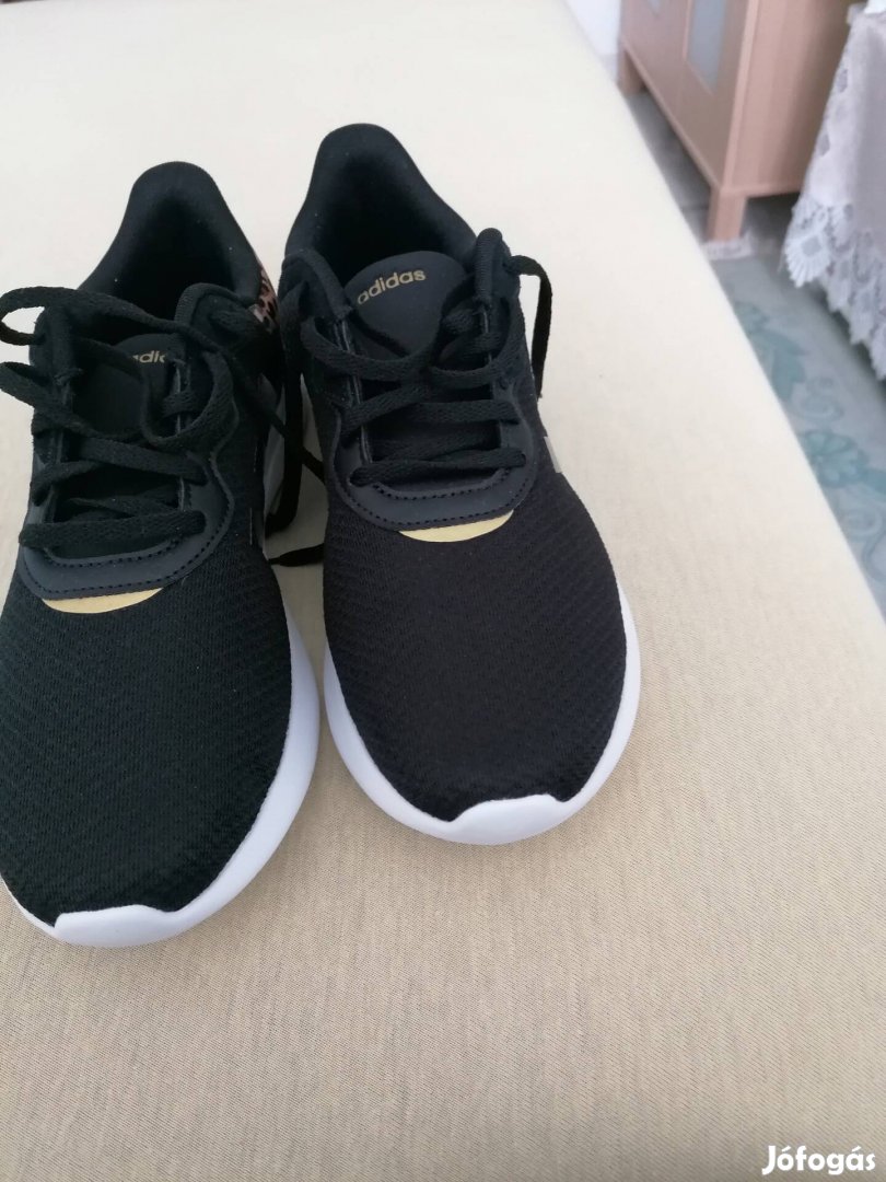 Adidas edző cipő! 