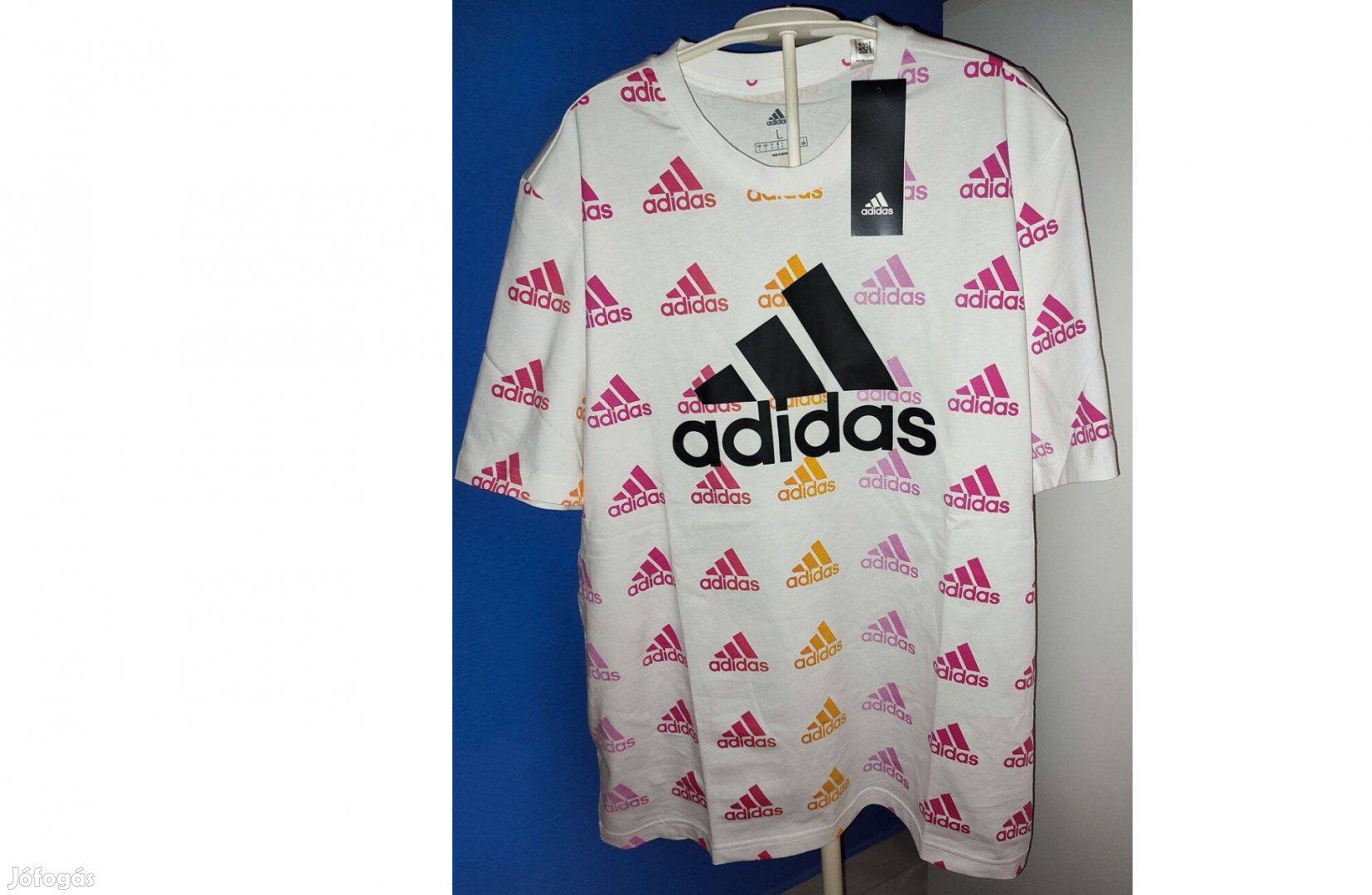 Adidas eredeti, új, címkés fehér - mintás póló (L-es)