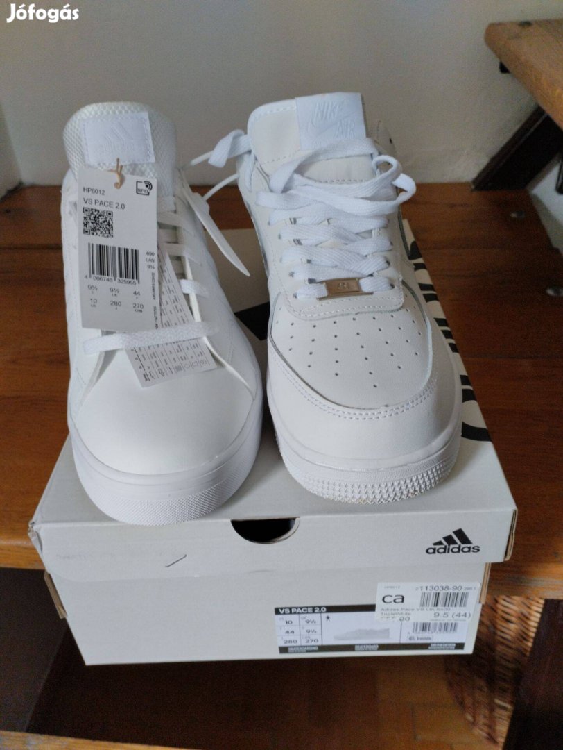 Adidas és Nike Tripla White férfi cipő