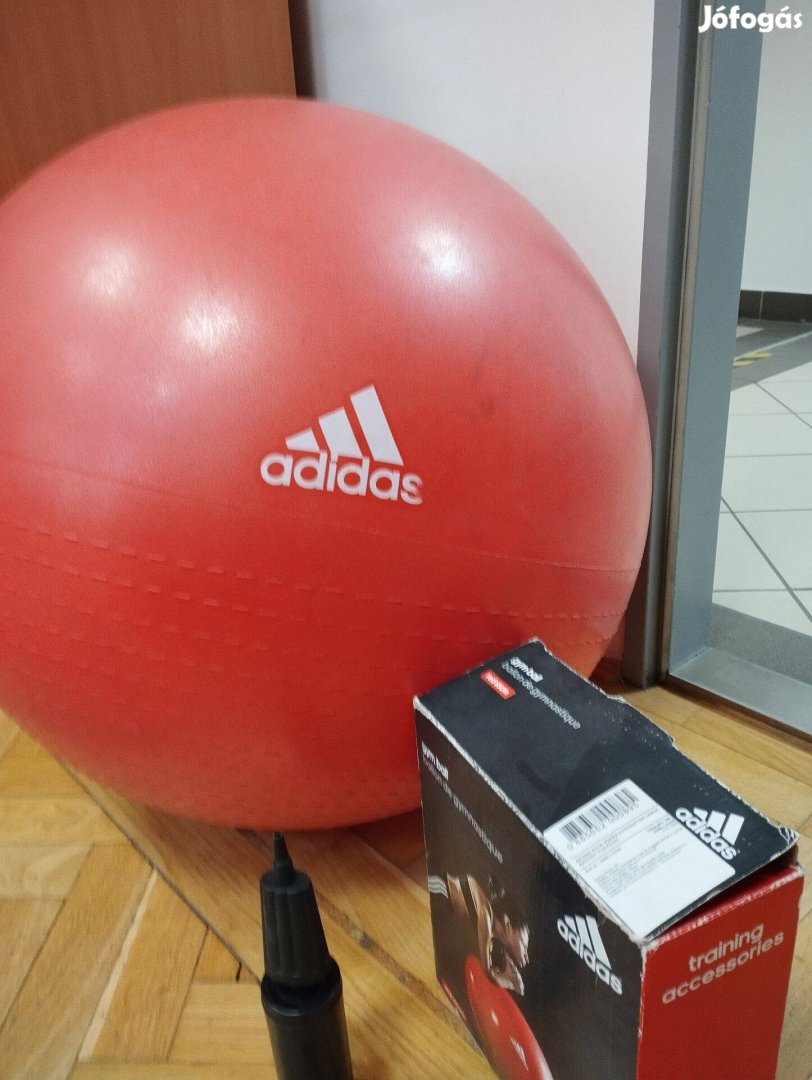 Adidas felfújható fitness labda pumpával