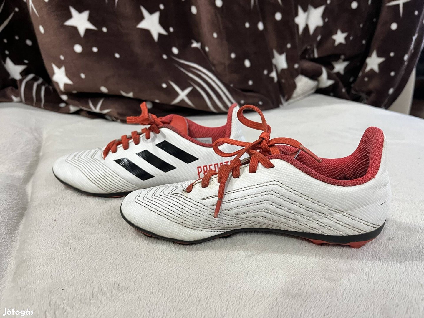 Adidas foci cipő