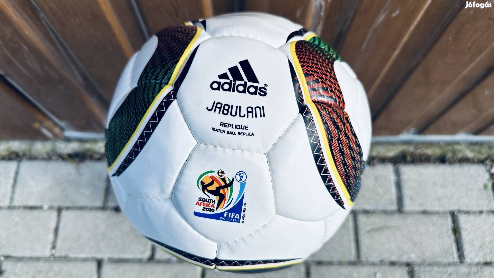 Adidas foci labda,Dzsudzsák Balázsos gyári nyomású, dedikálással. 