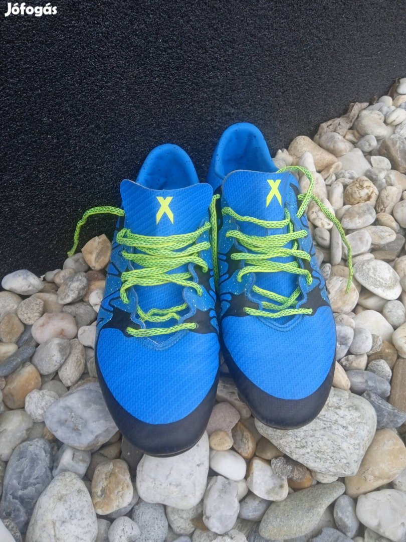 Adidas futball cipő csuka 