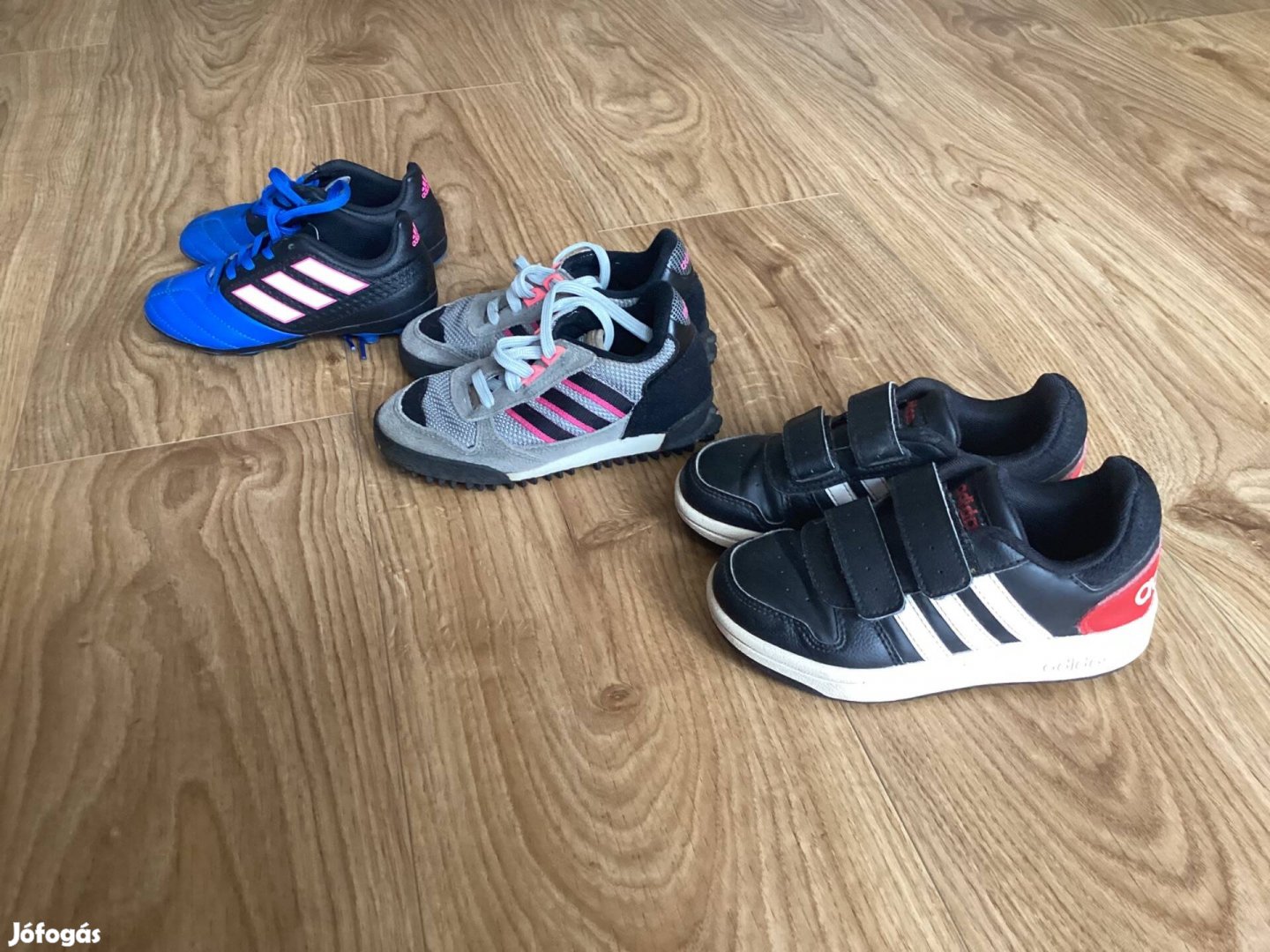 Adidas gyerek cipő több méret