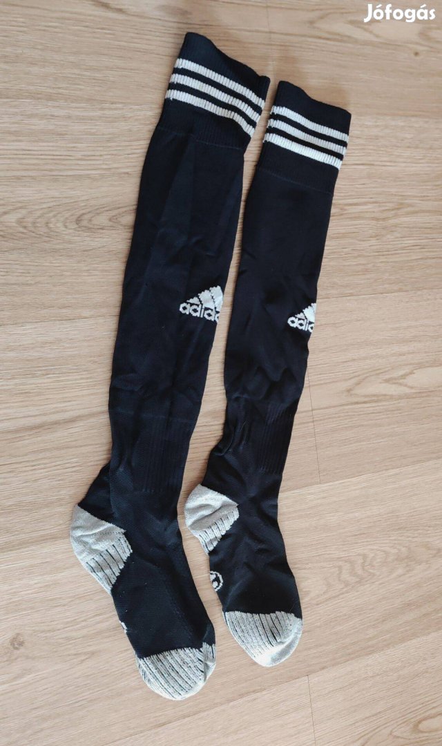 Adidas hosszuszáru sportos zokni