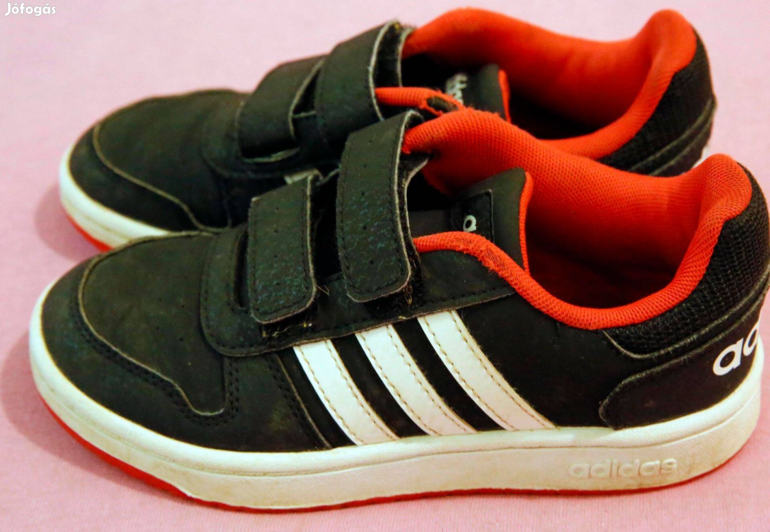 Adidas kisfiú sport cipő 32