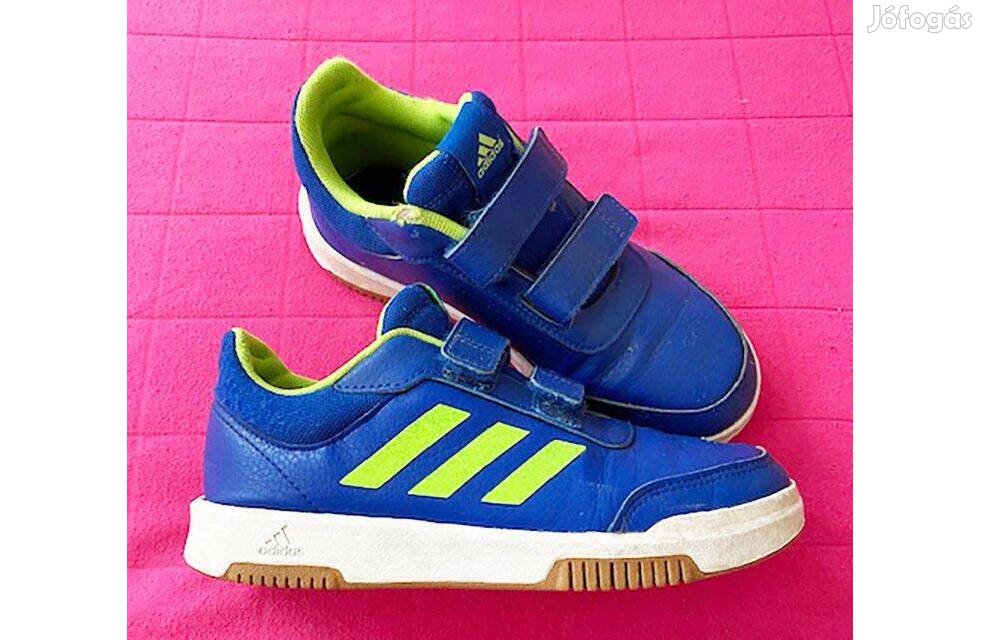 Adidas kisfiú vipő 34