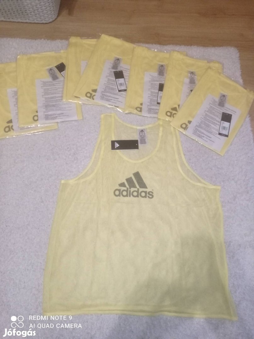 Adidas megkülönböztető, jelző trikó 