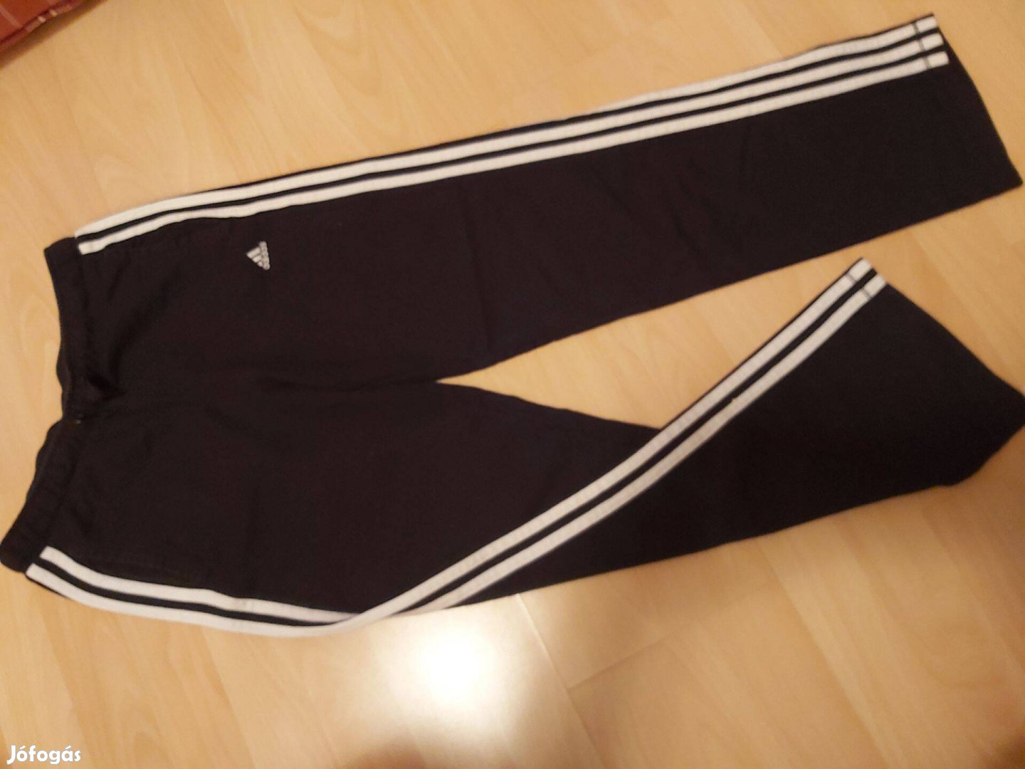 Adidas melegítő, 152-es