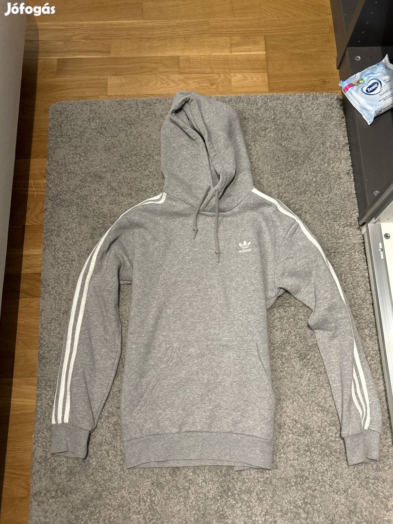 Adidas melegítő pulcsi XS-es