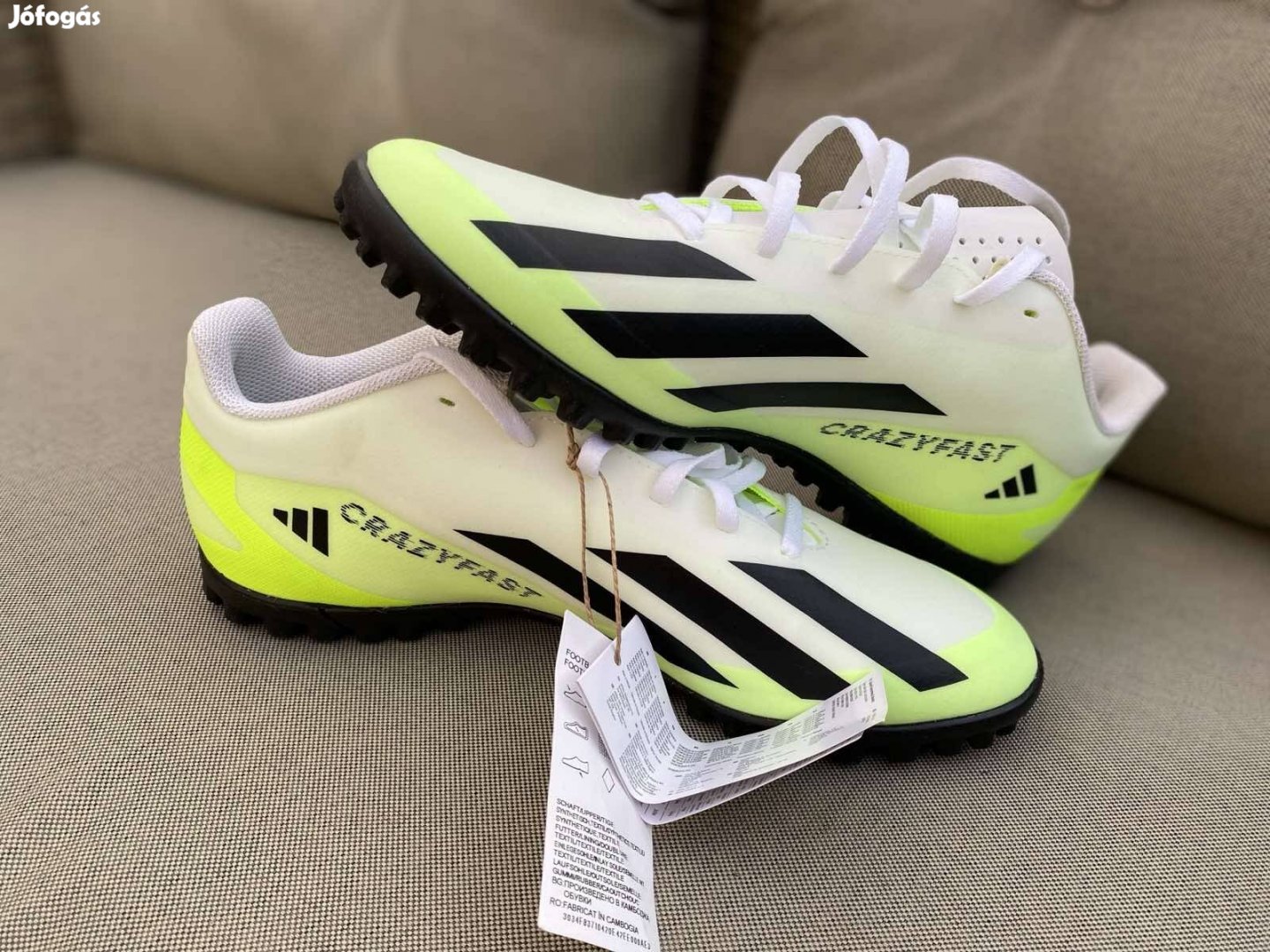 Adidas műfüves foci cipő, vadonatúj 42-es