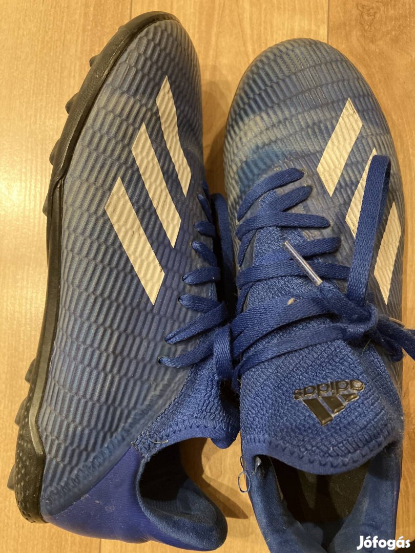 Adidas műfüves focicipő 37 1/3