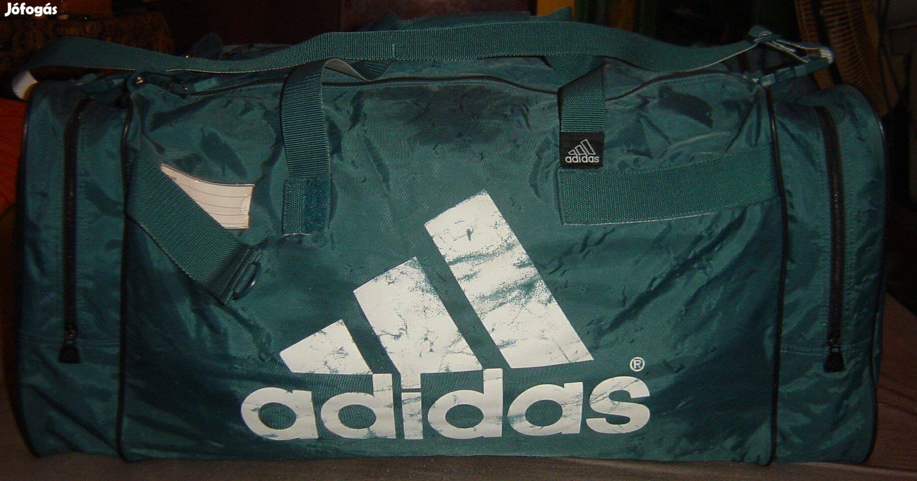 Adidas nagy sporttáska