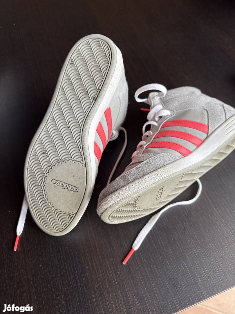 Adidas neo női 39 1/3-os magas szárú edzőcipő