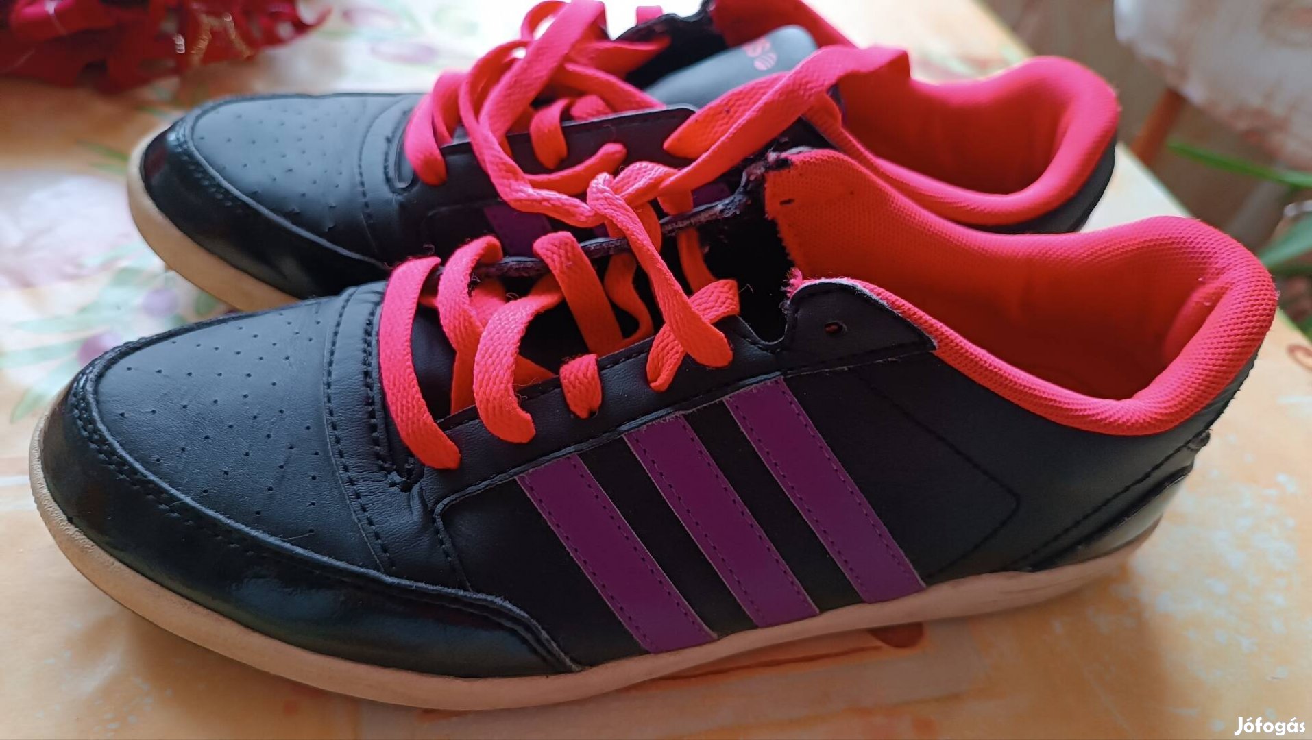 Adidas női cipő 