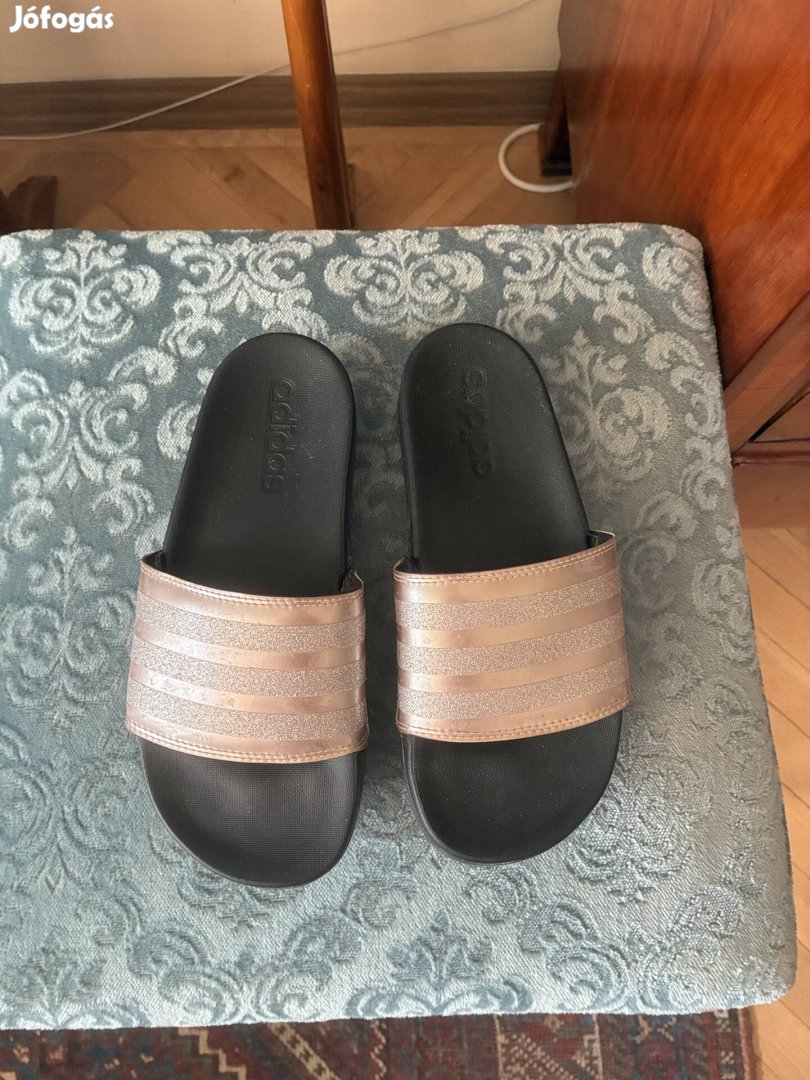 Adidas női papucs, 37-es méret