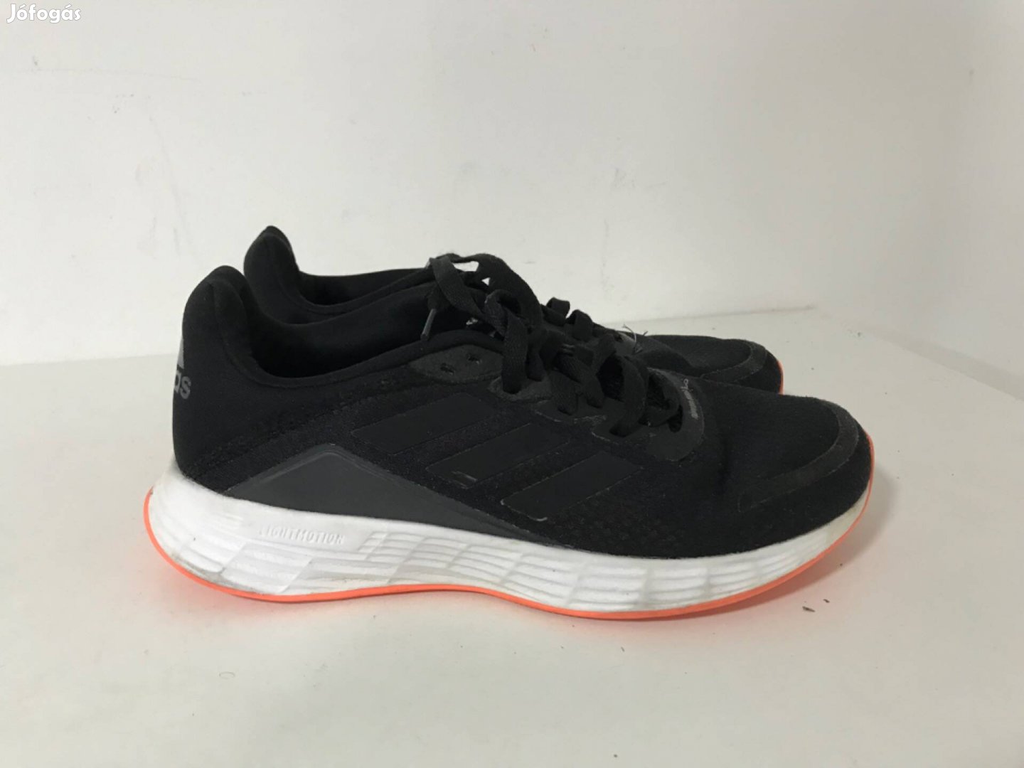 Adidas női sport cipő eur40 méret