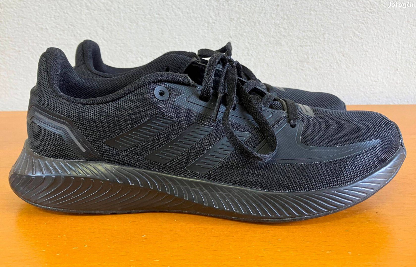 Adidas női sportcipő 39 1/3-os