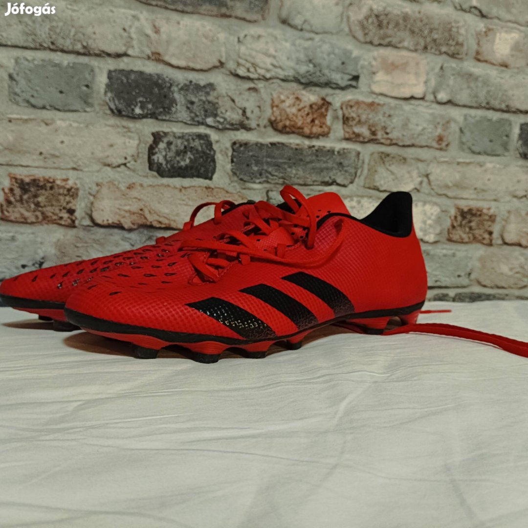 Adidas predator focicipő