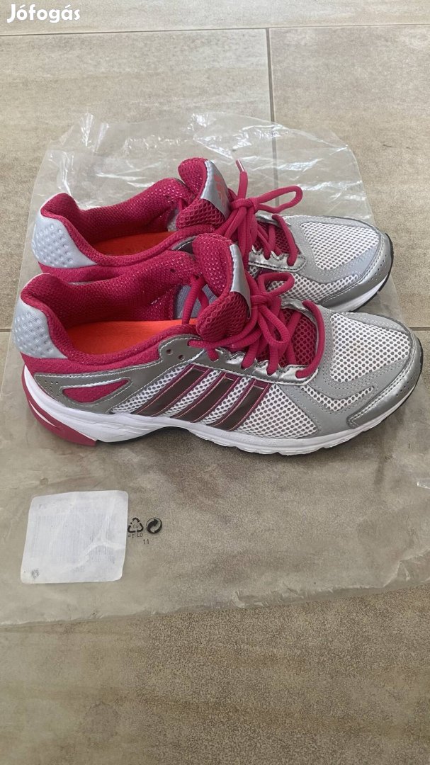 Adidas rum Smart női futó cipő 37,5-es