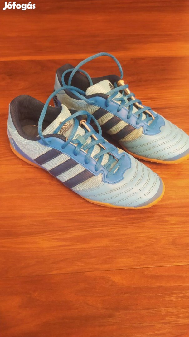 Adidas sala teremcipő eladó!