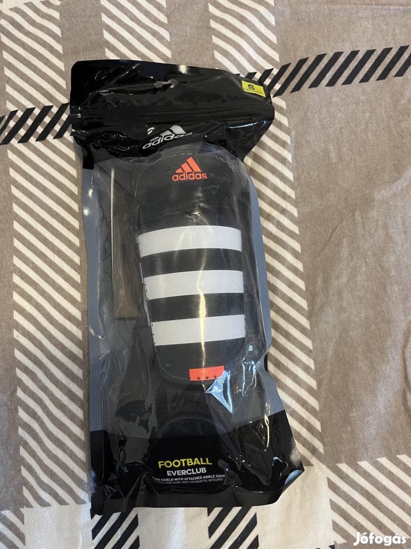 Adidas sípcsontvédő