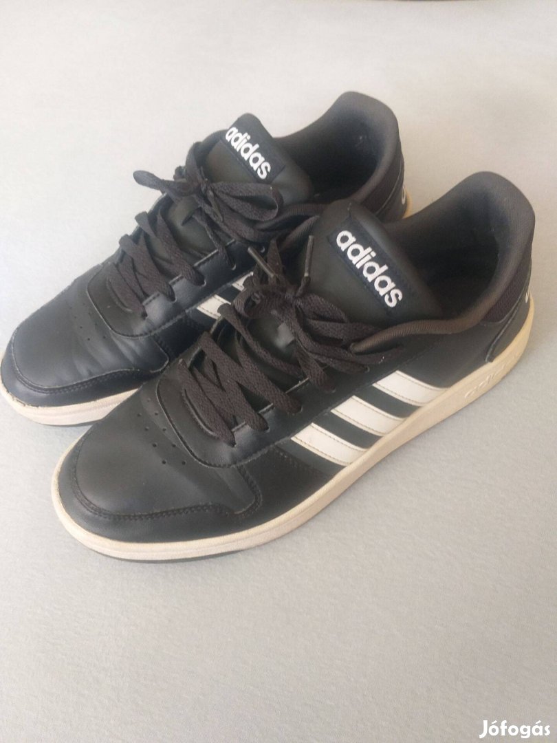 Adidas sneaker 46-os!