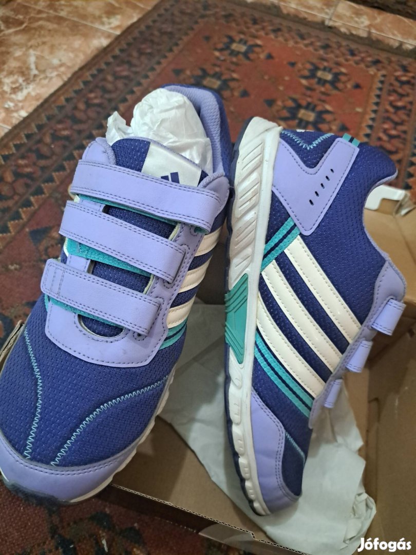 Adidas sport cipő alig használt 