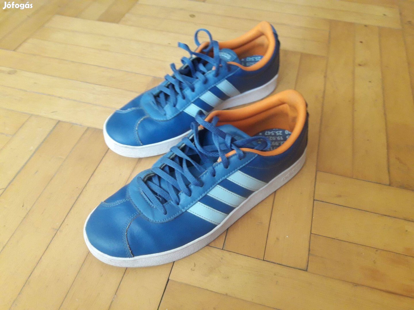 Adidas sportcipő