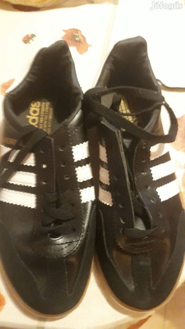 Adidas sportcipő eladó új 42 (fekete)