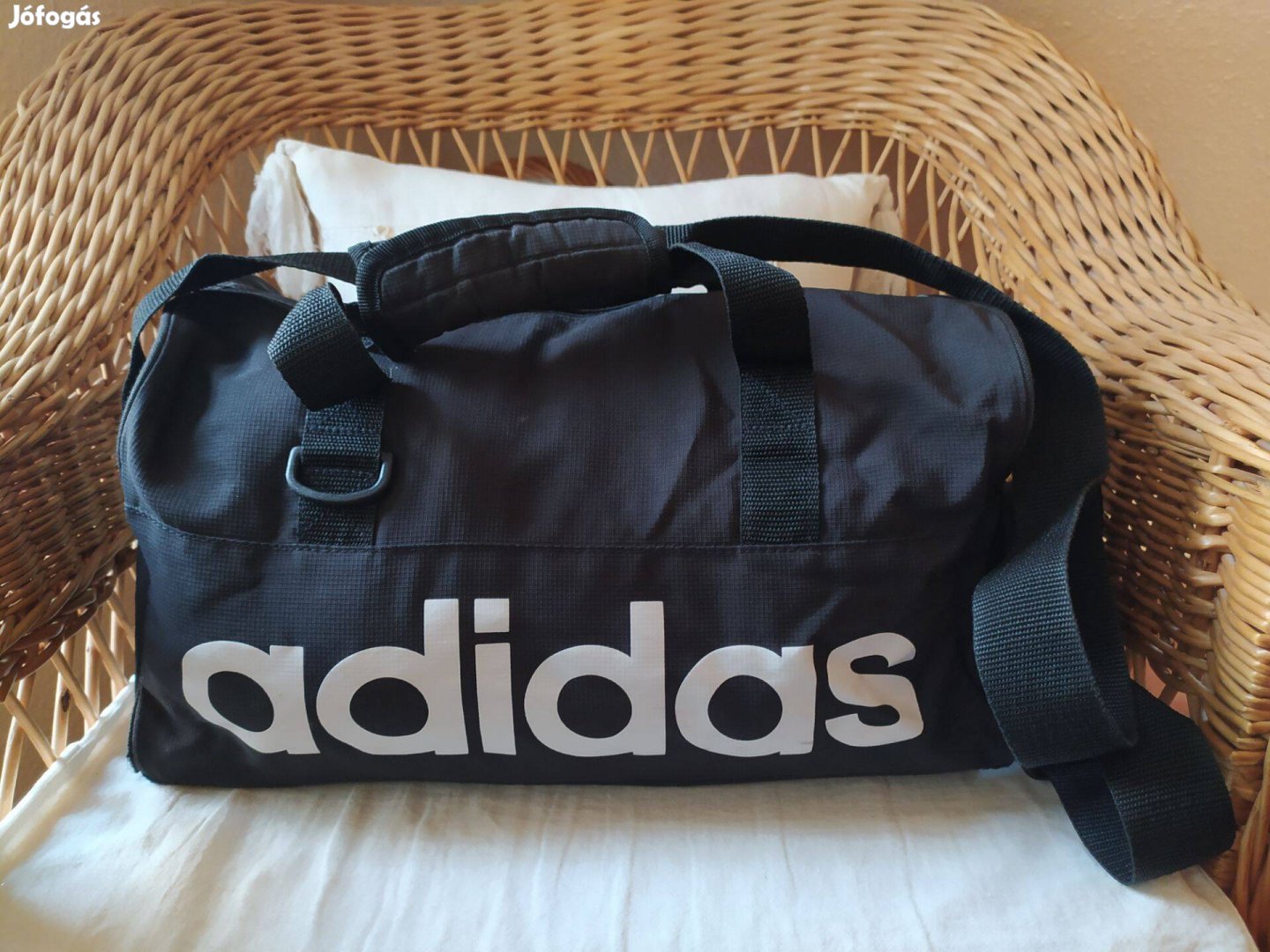 Adidas sporttáska