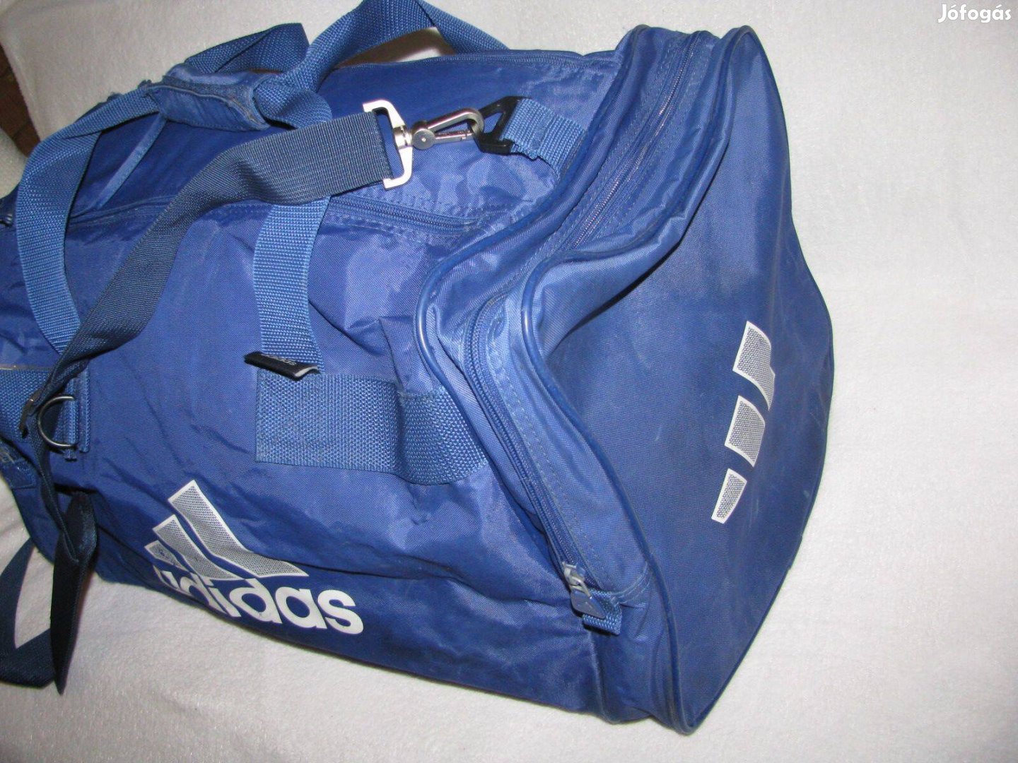 Adidas sporttáska, utazótáska, 60x30x30, búzakék, pille könnyű