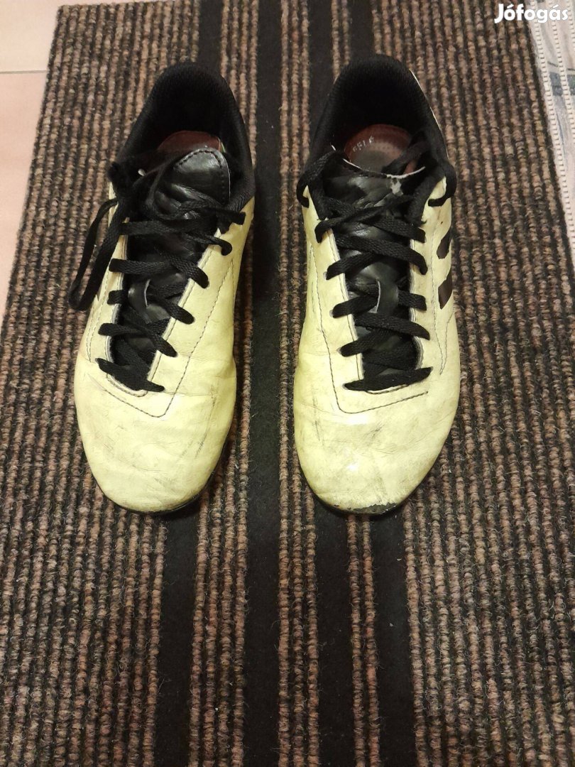 Adidas stoplis cipő focicipő 34 34-es
