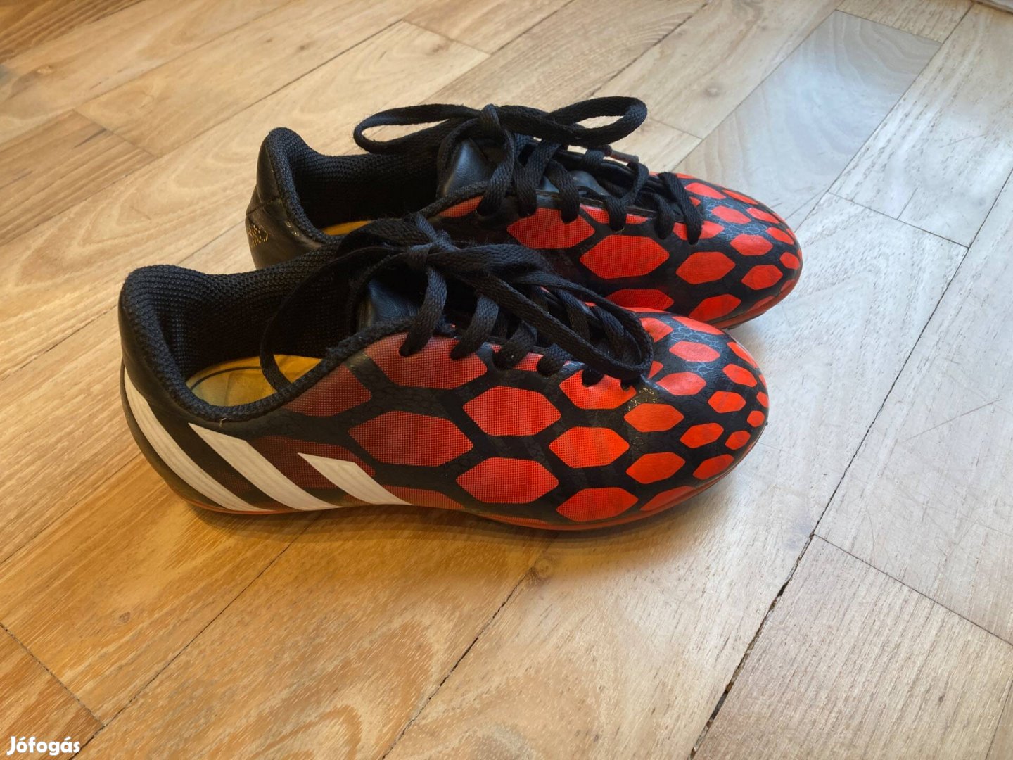 Adidas stoplis gyerek futball cipő, 30,5-ös méret