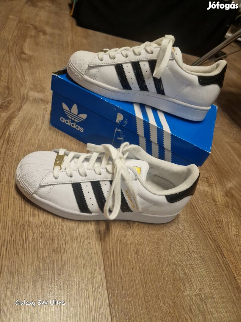 Adidas superstar