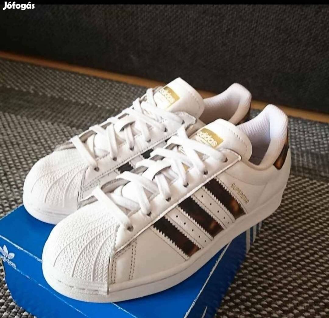 Adidas superstar