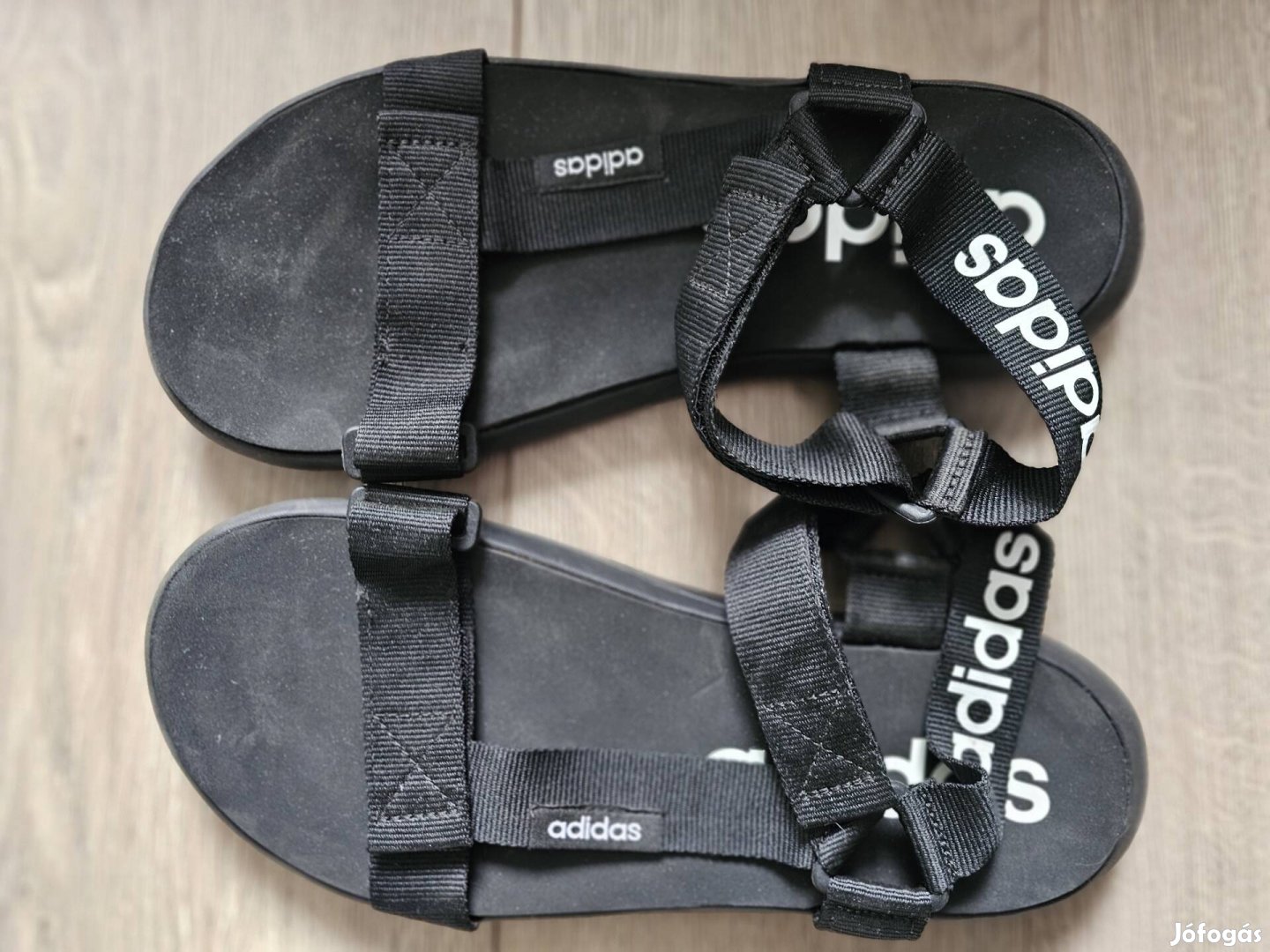 Adidas szandál