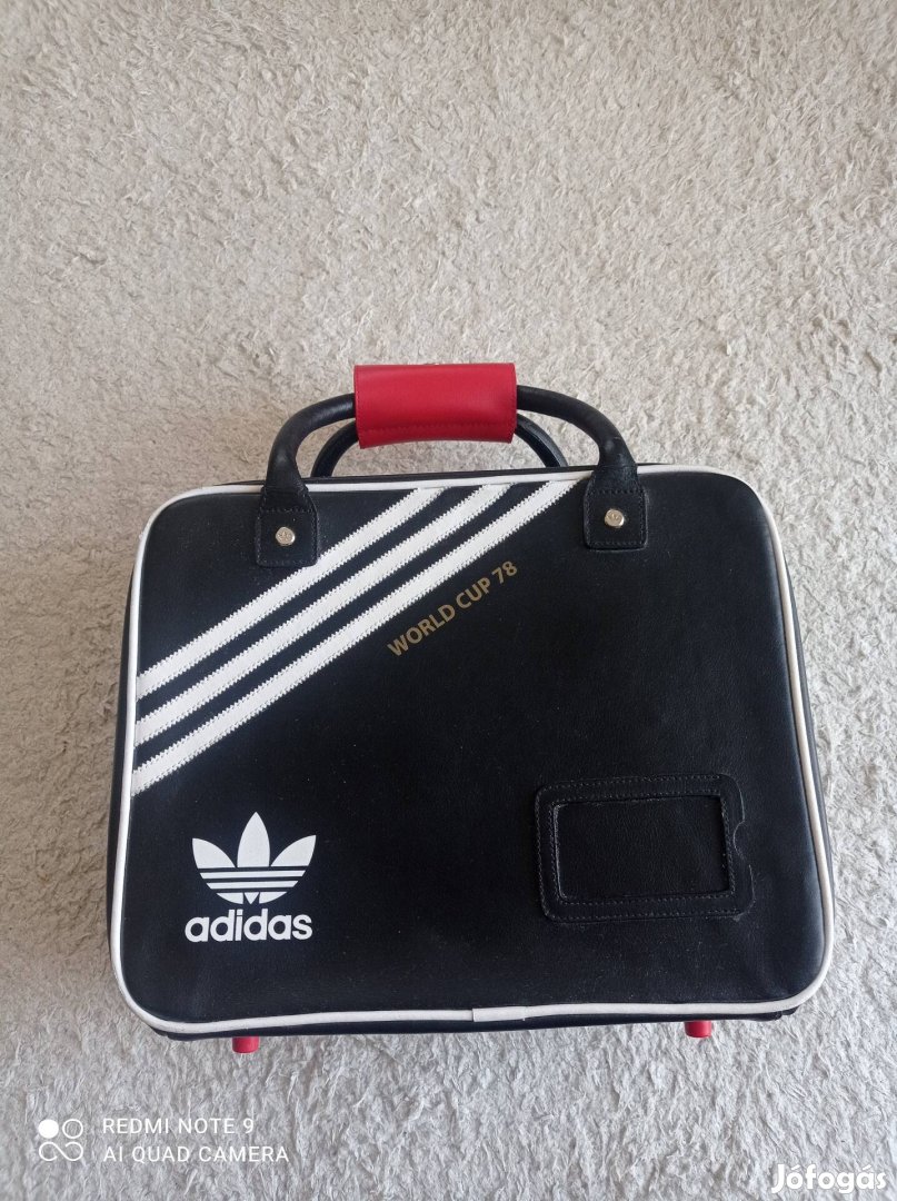 Adidas táska world cup 78