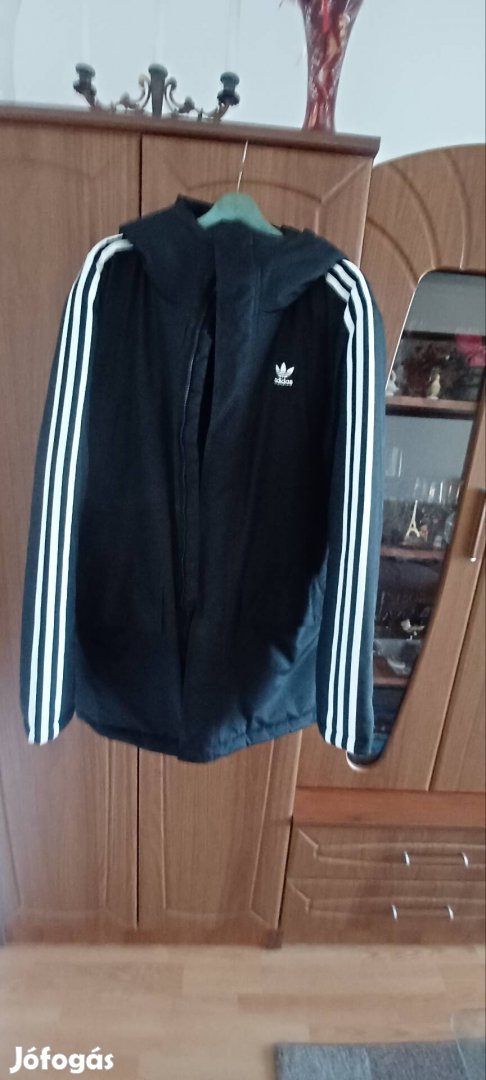 Adidas télikabát