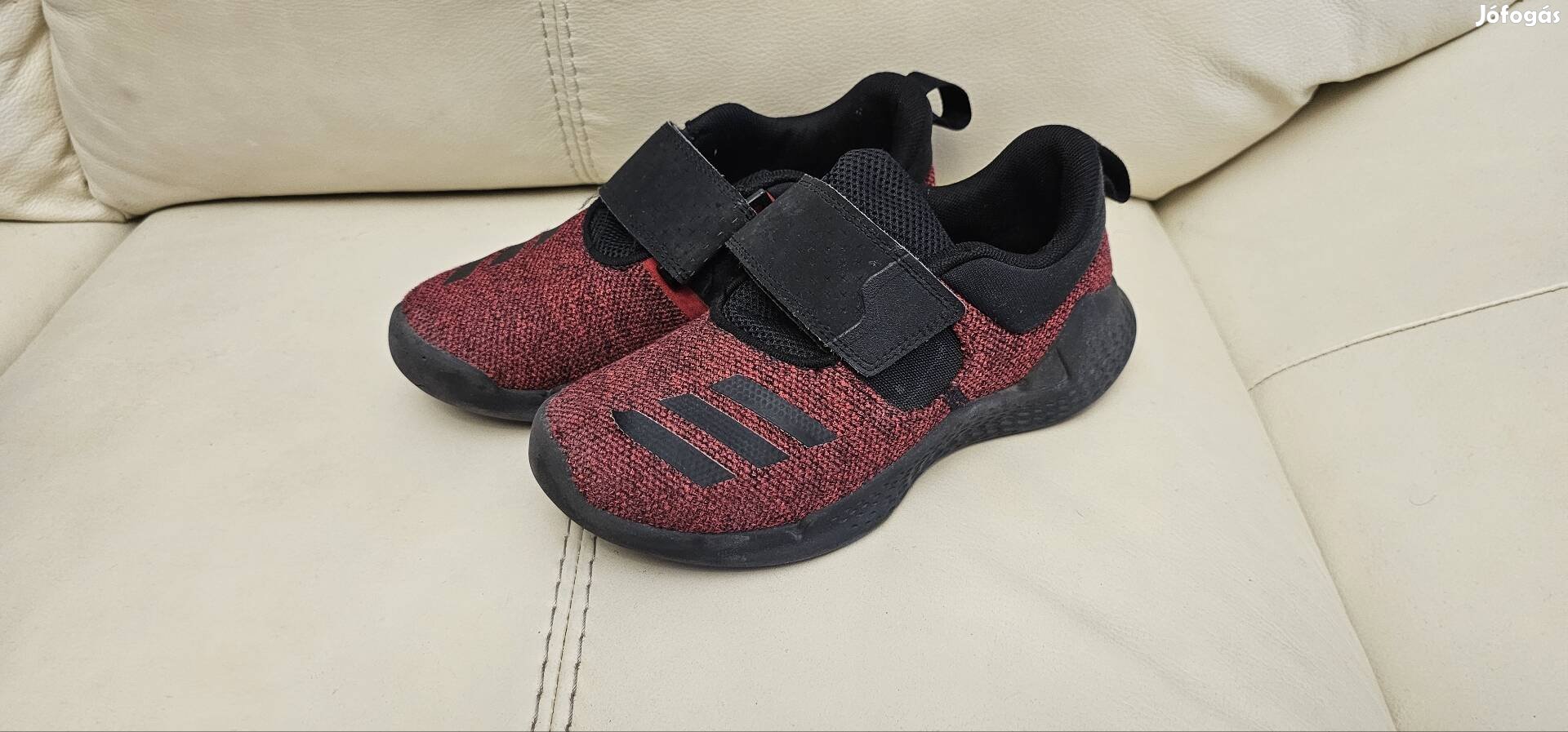 Adidas tépőzáras 34-es