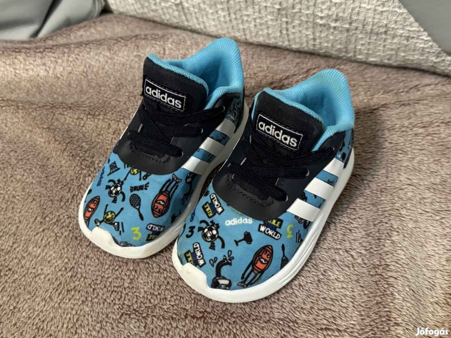 Adidas tépőzáras fiú cipő (20)