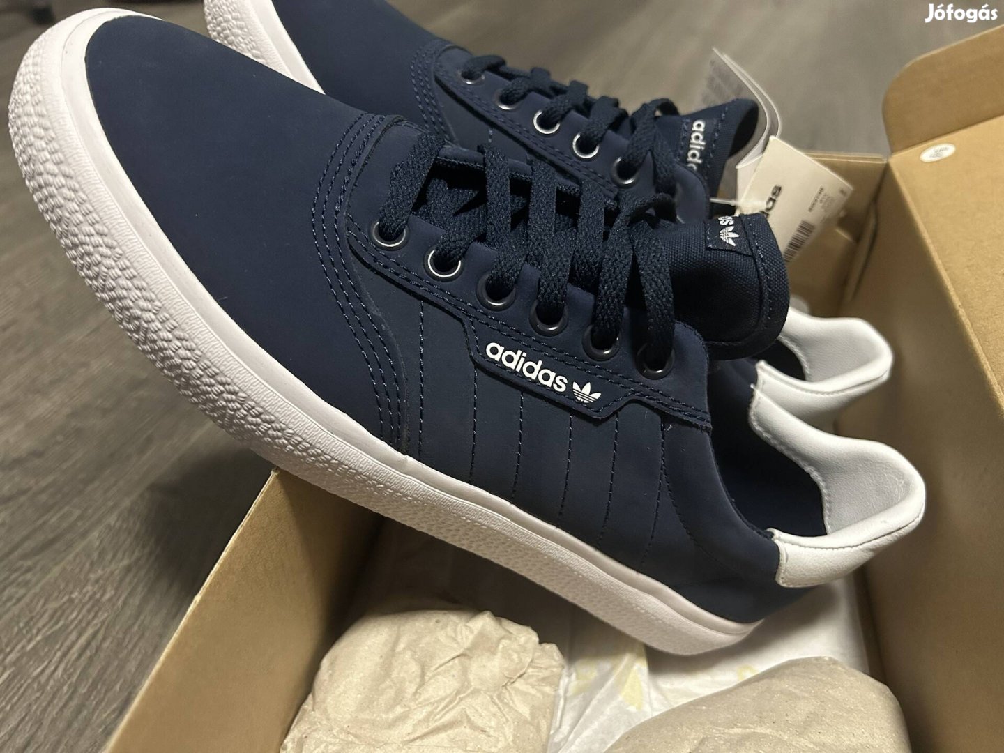 Adidas unisex cipő 40