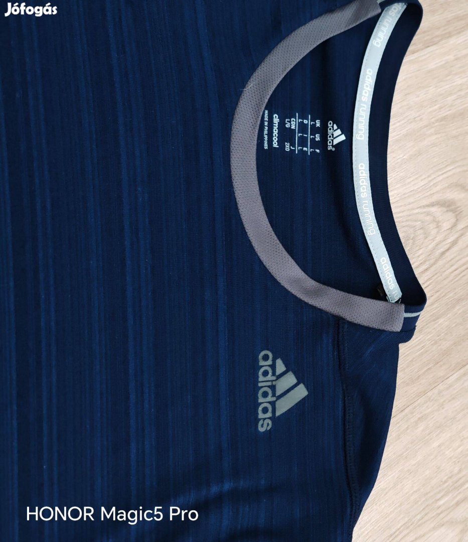 Adidas vékony futó sportfelső pulcsika kis hibával